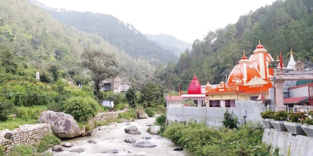 Baba Neeb Karori Kainchi Dham Ashram Nainital